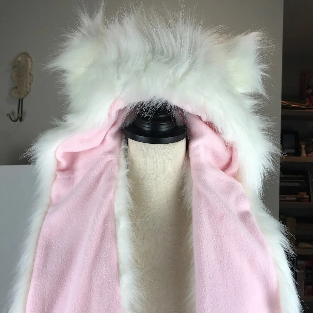 🌴 Faux fur with ears, handwarmer pockets